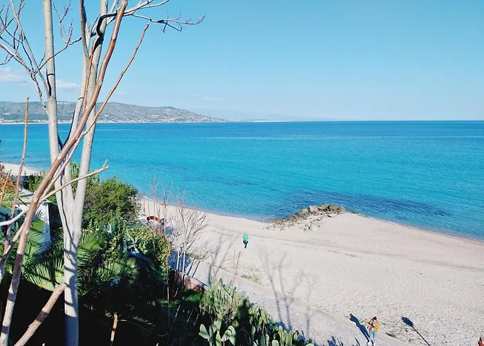 Soverato Bilocale Ippocampo - Accogliente, Moderno E A Pochi Passi Dal Mare Apartamento *